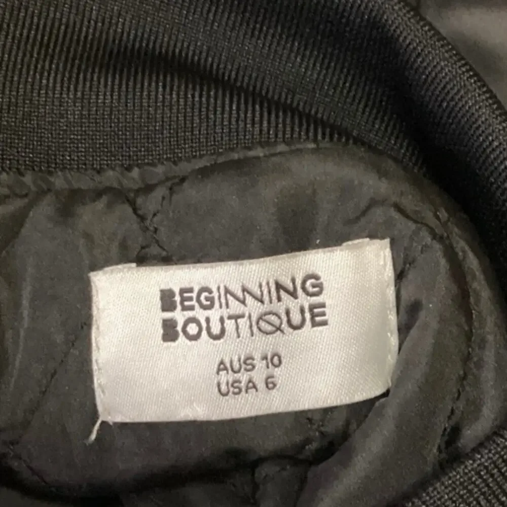 Beginning Boutique Black Satin Zip Up Long Sleeve Bomber Jacket Coat Size 6